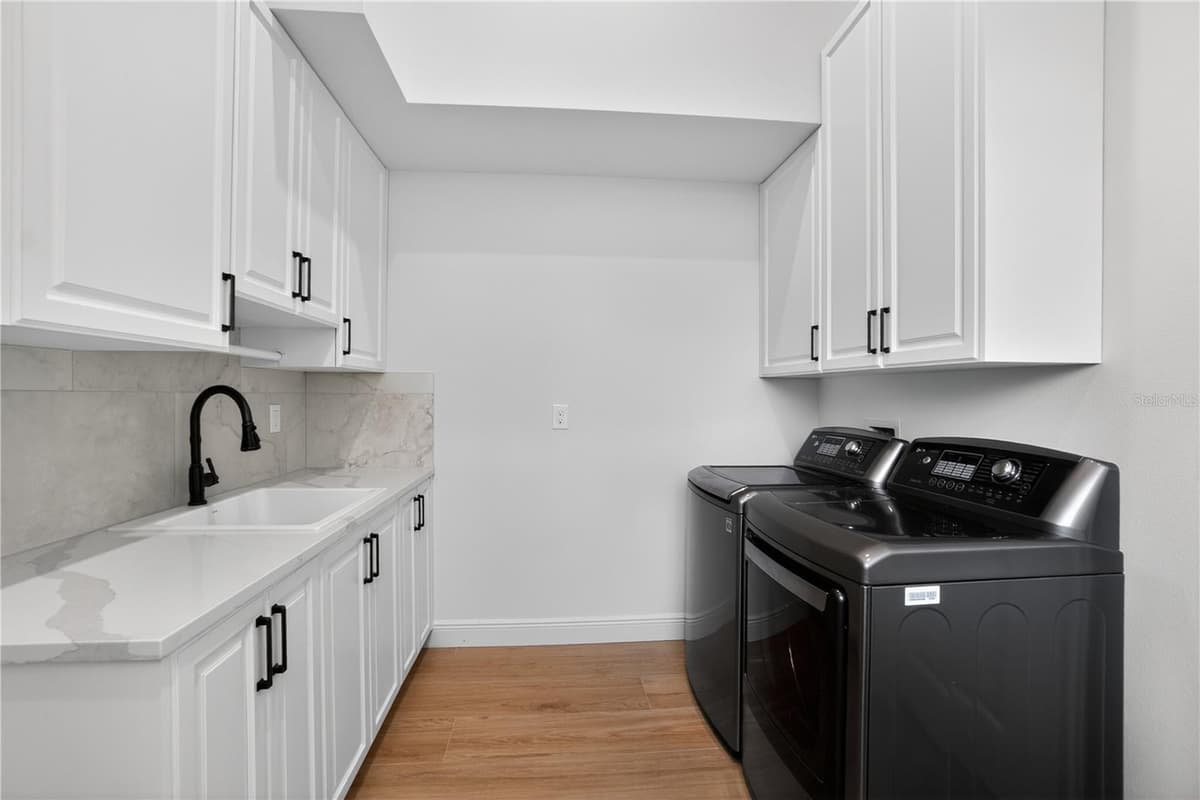 12252 DIETRICH AVENUE — photo 55 of 85