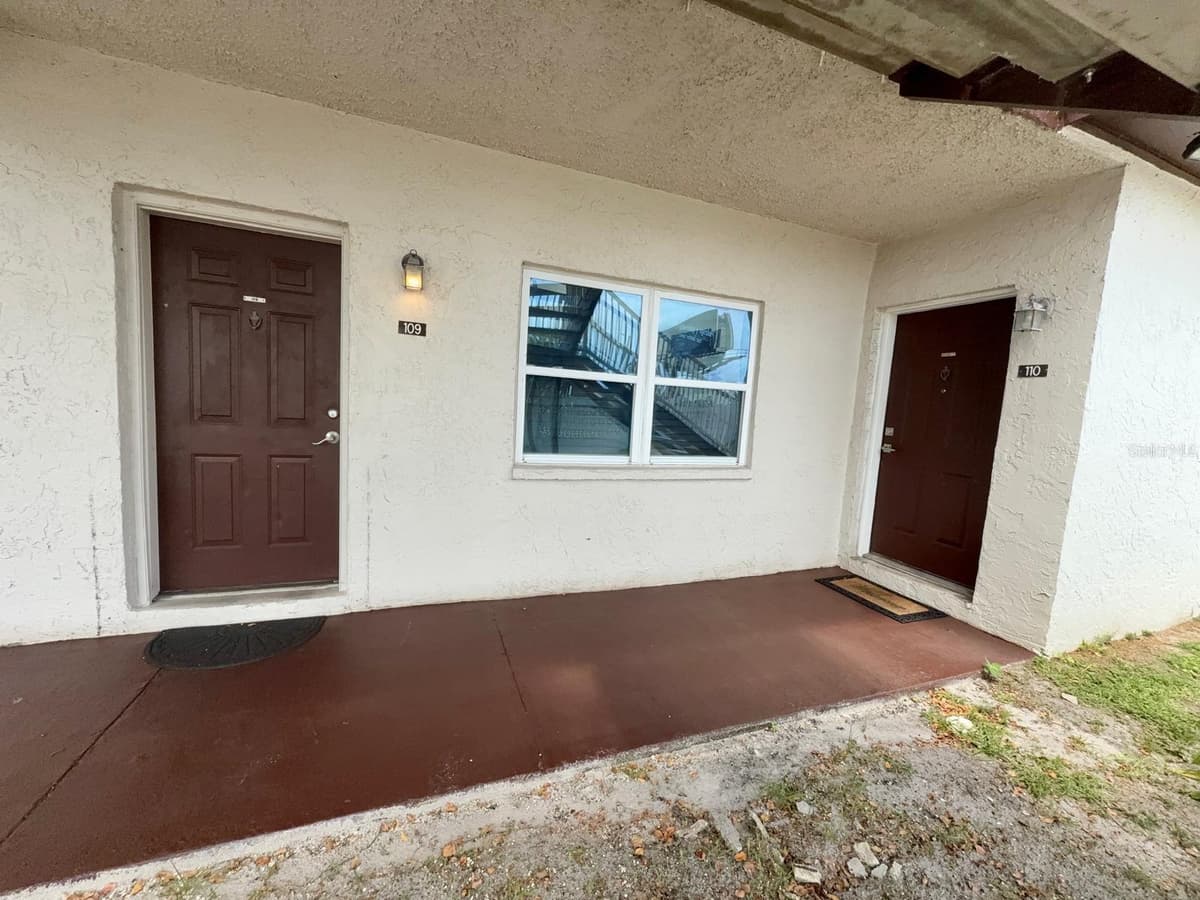 9109 HILLSBOROUGH AVENUE — photo 2 of 13