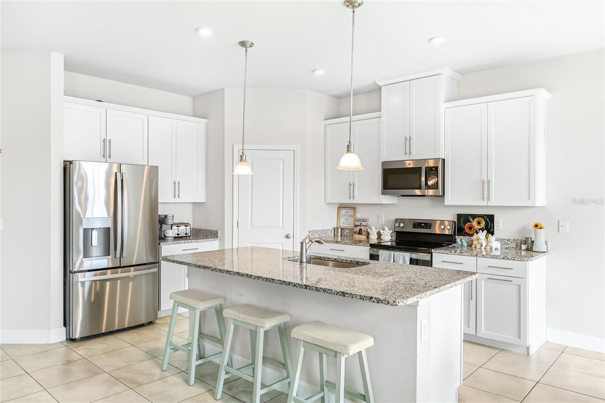 9916 DAYBREAK GLEN — photo 10 of 30