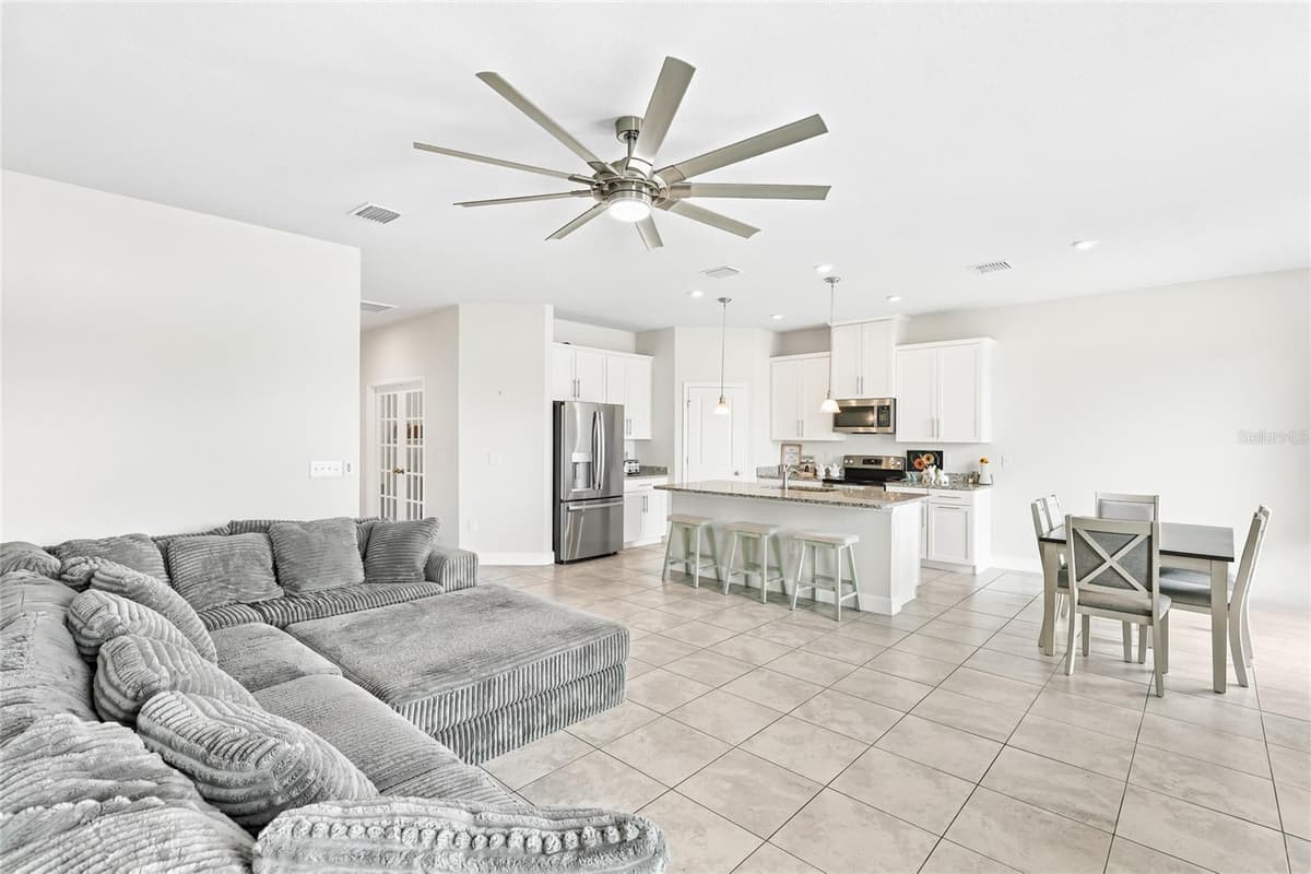 9916 DAYBREAK GLEN — photo 13 of 30