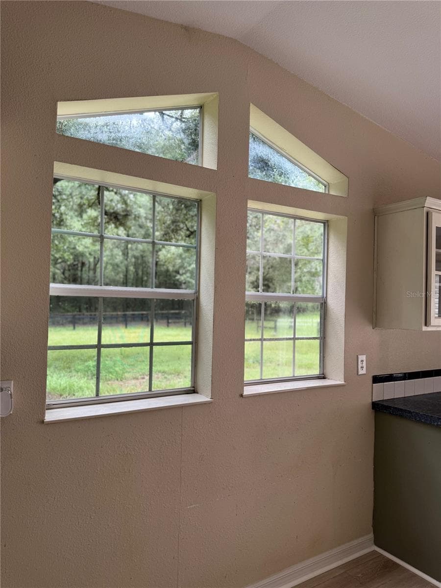 13250 160TH AVENUE — photo 17 of 71
