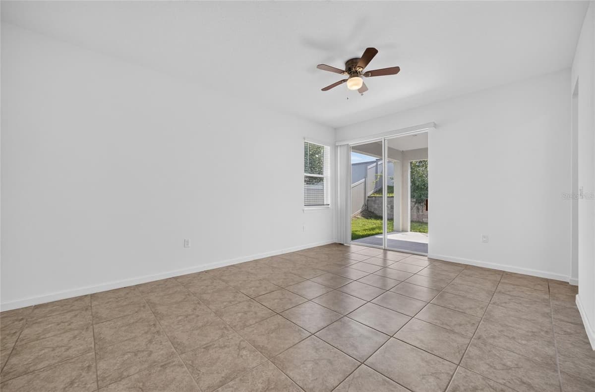 4406 DAVOS DR — photo 31 of 51