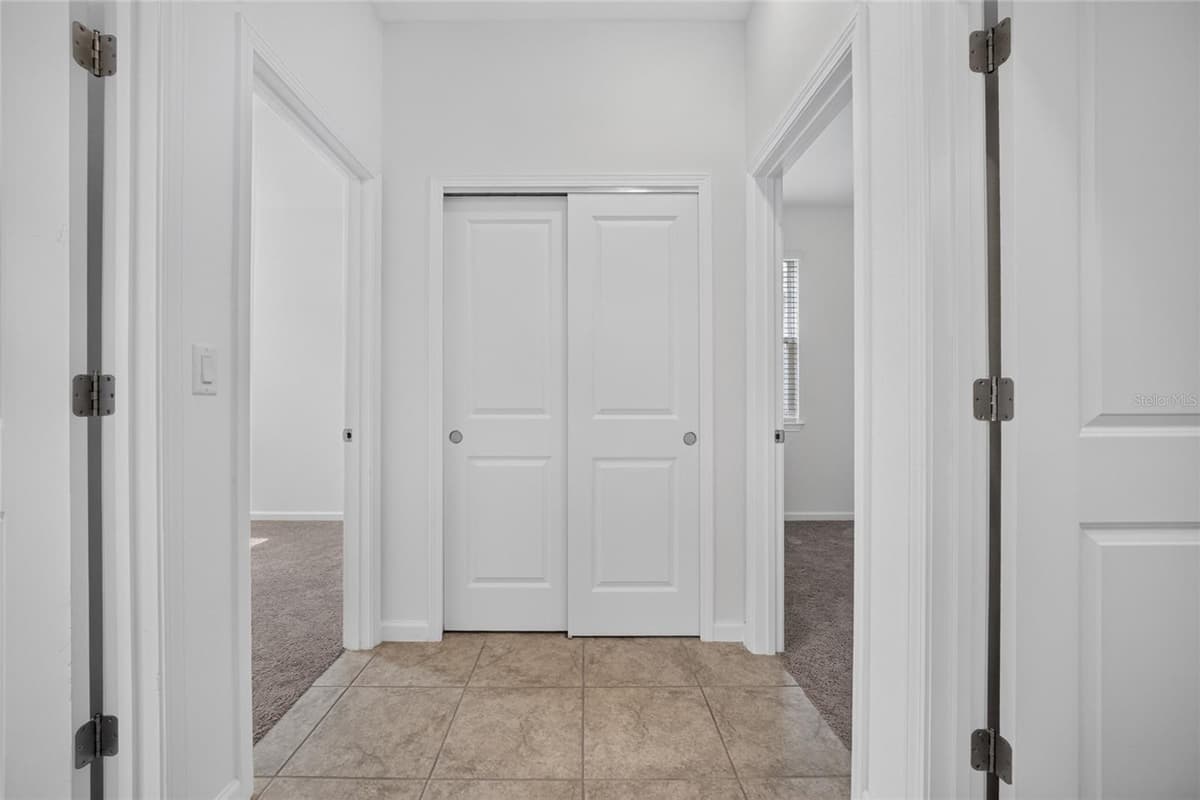 4406 DAVOS DR — photo 27 of 51