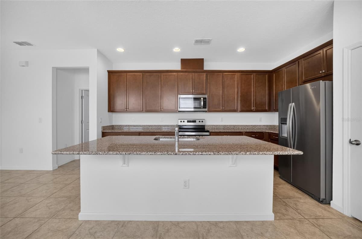 4406 DAVOS DR — photo 38 of 51