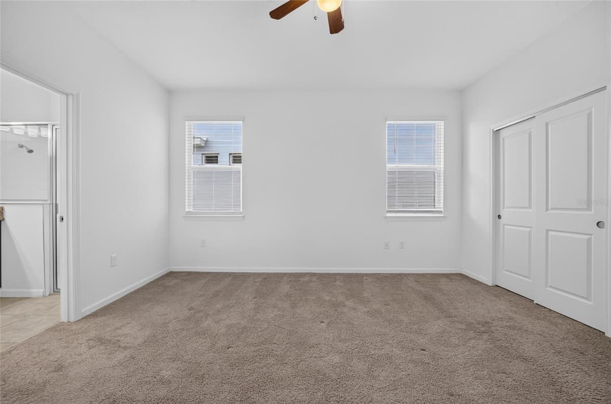 4406 DAVOS DR — photo 11 of 51
