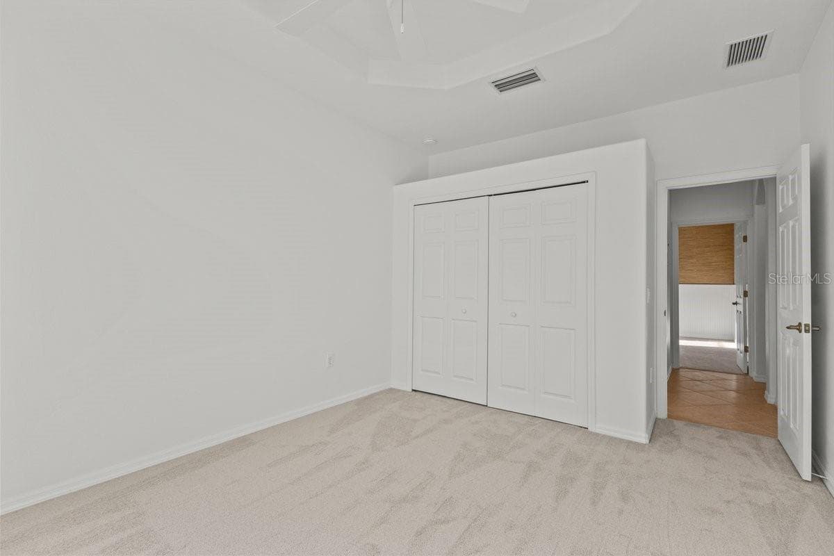 3927 WHISPERING OAKS DRIVE — photo 34 of 44