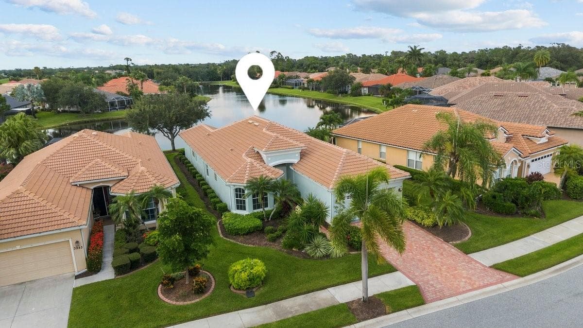3927 WHISPERING OAKS DRIVE — photo 36 of 44