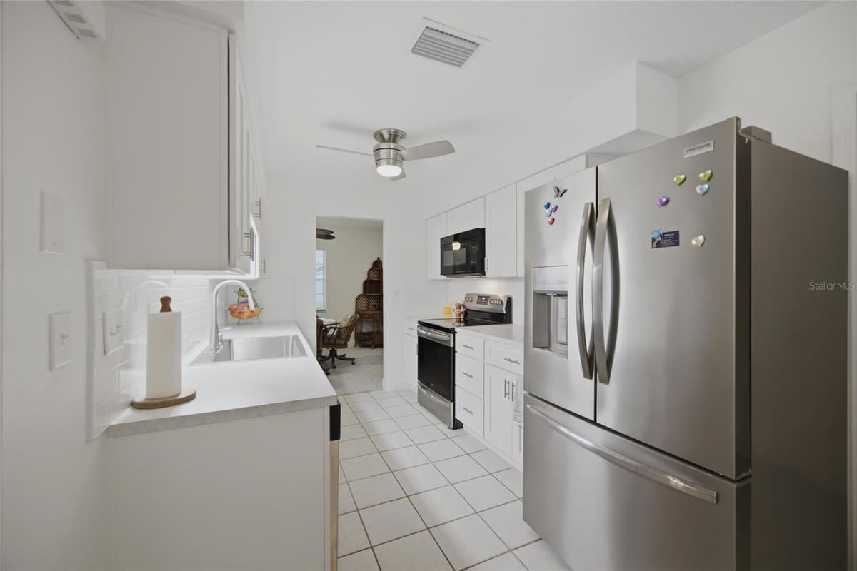 2971 FOREST CIRCLE — photo 9 of 38