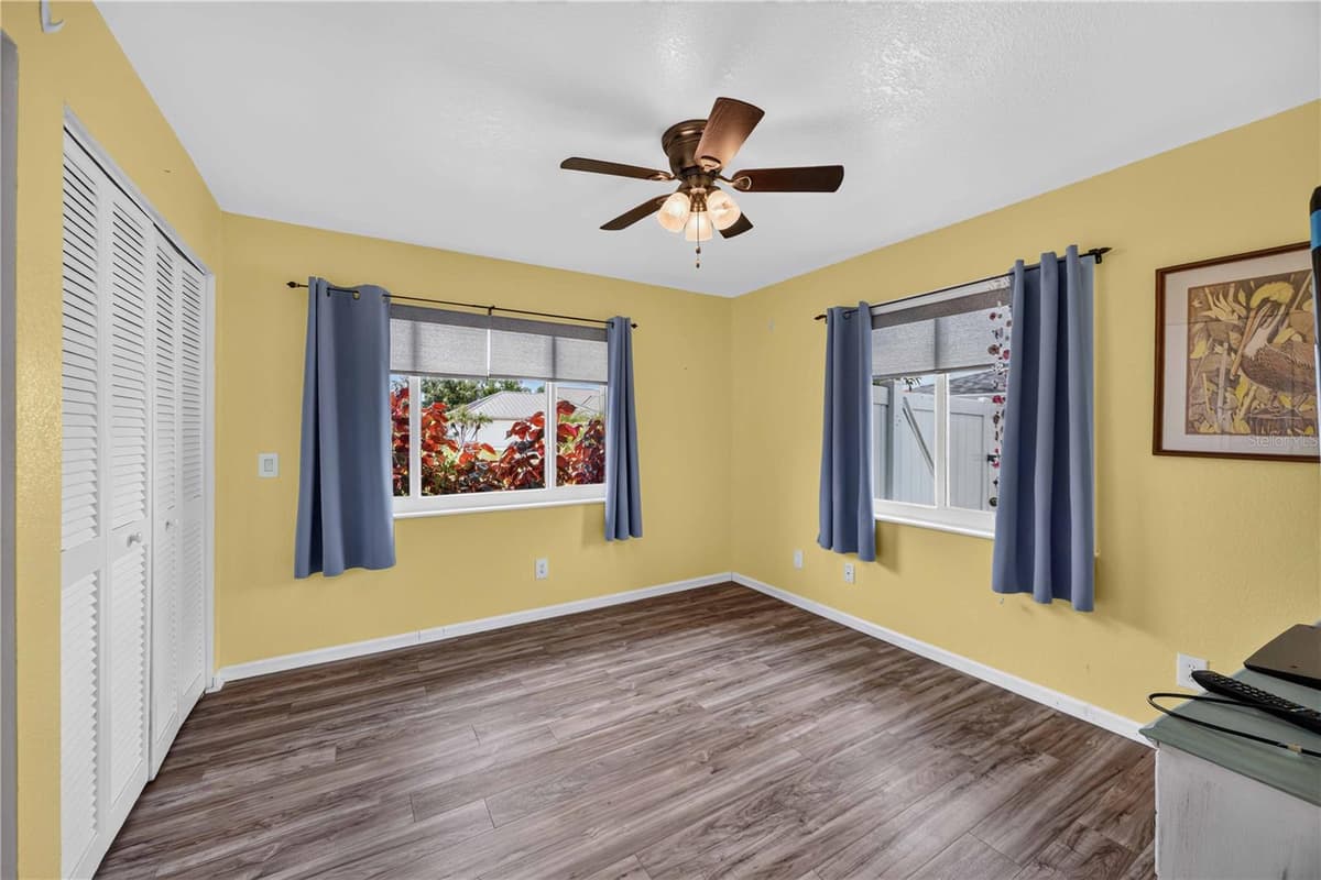 310 STRASBURG DRIVE — photo 20 of 41