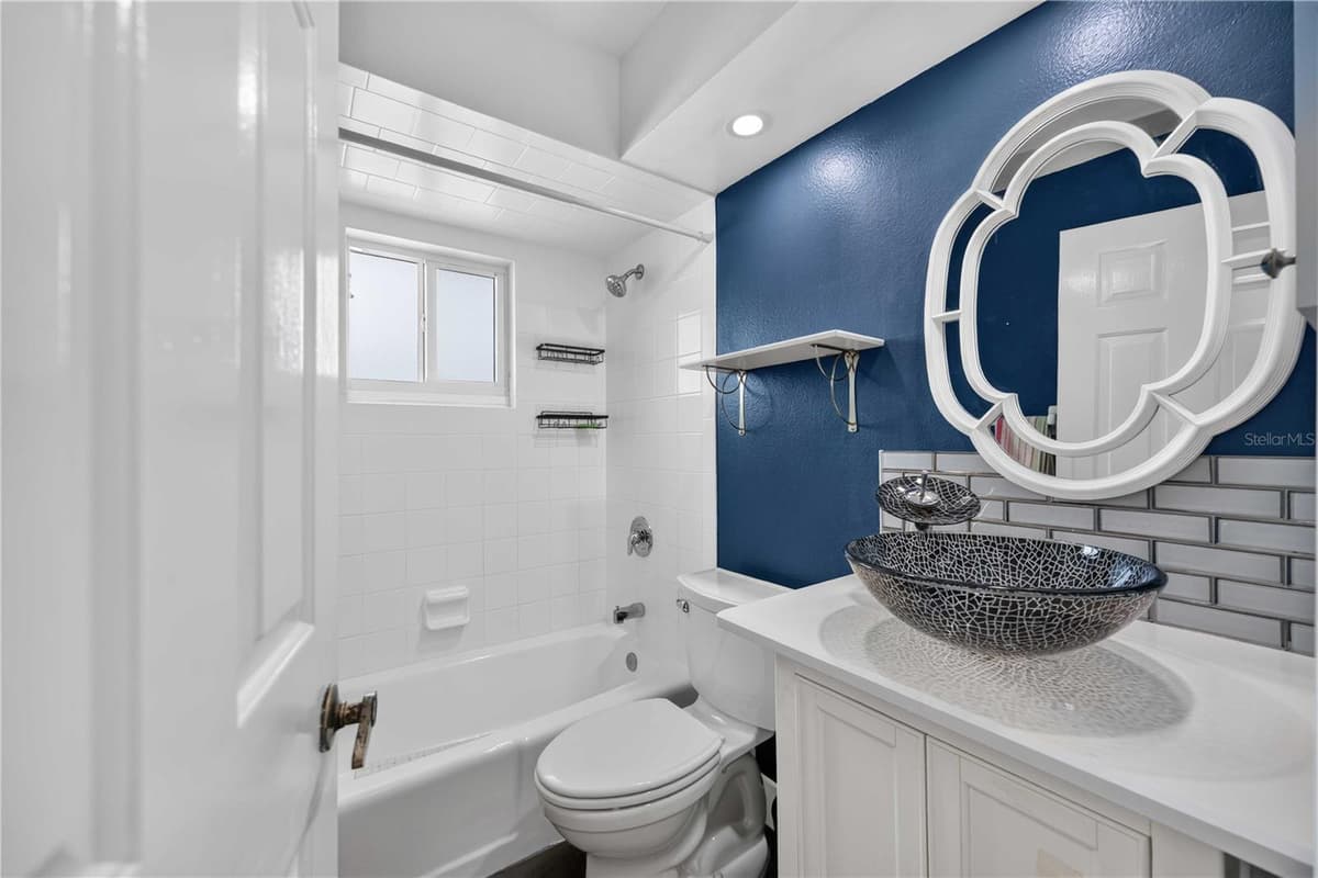 310 STRASBURG DRIVE — photo 19 of 41