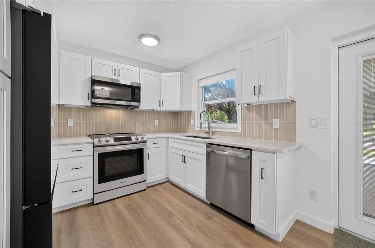 3630 EAGLES NEST ROAD — photo 14 of 54
