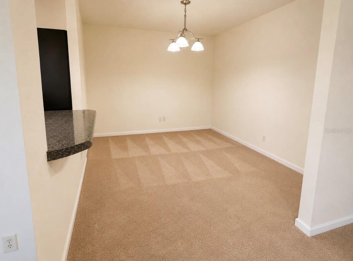 4312 HECTOR COURT — photo 4 of 12
