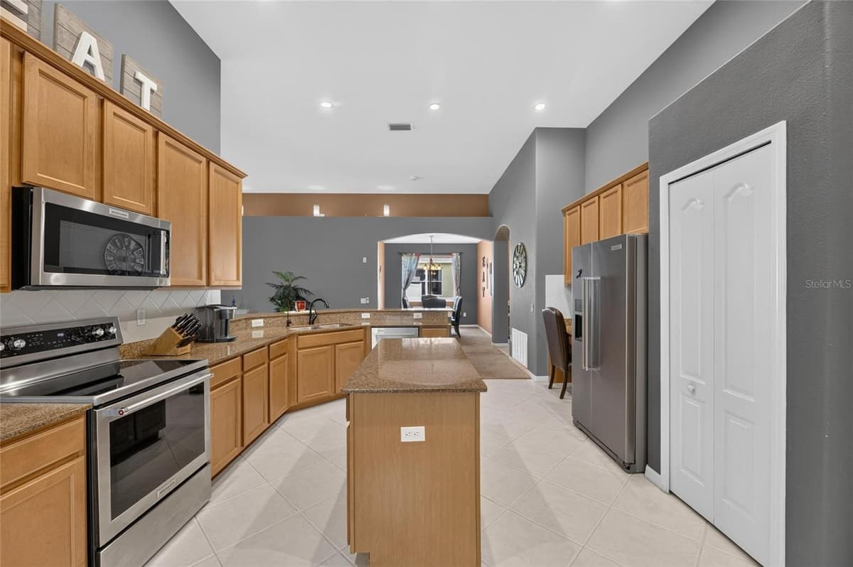 13311 GRAHAM YARDEN DRIVE — photo 16 of 98