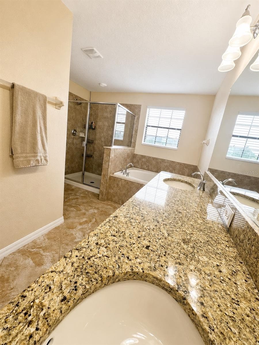 10908 WHITTNEY CHASE DRIVE — photo 18 of 39