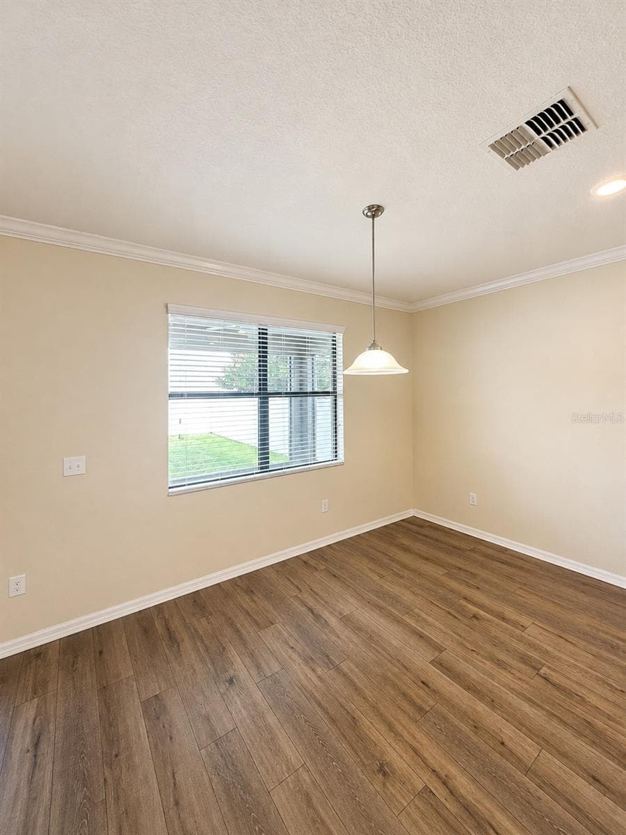 10908 WHITTNEY CHASE DRIVE — photo 13 of 39