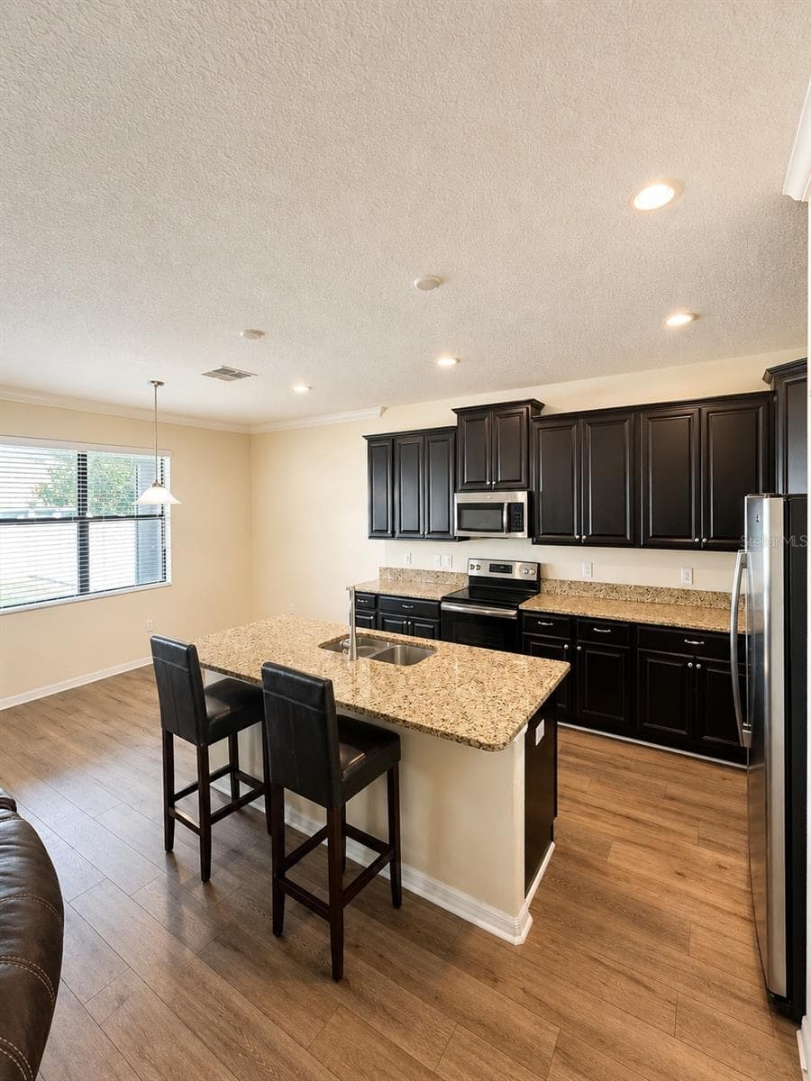 10908 WHITTNEY CHASE DRIVE — photo 9 of 39