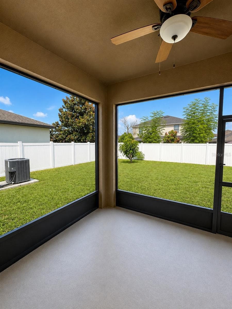 10908 WHITTNEY CHASE DRIVE — photo 5 of 39