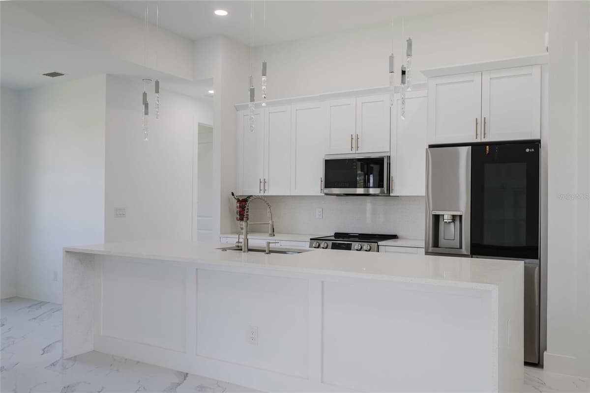 1817 KISMET PARKWAY — photo 12 of 56