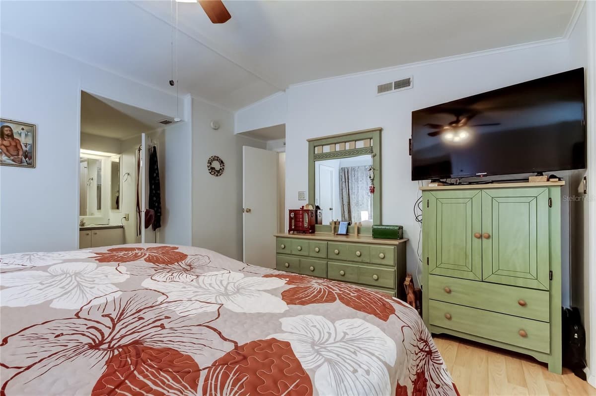 10151 HAMP DRIVE — photo 30 of 57
