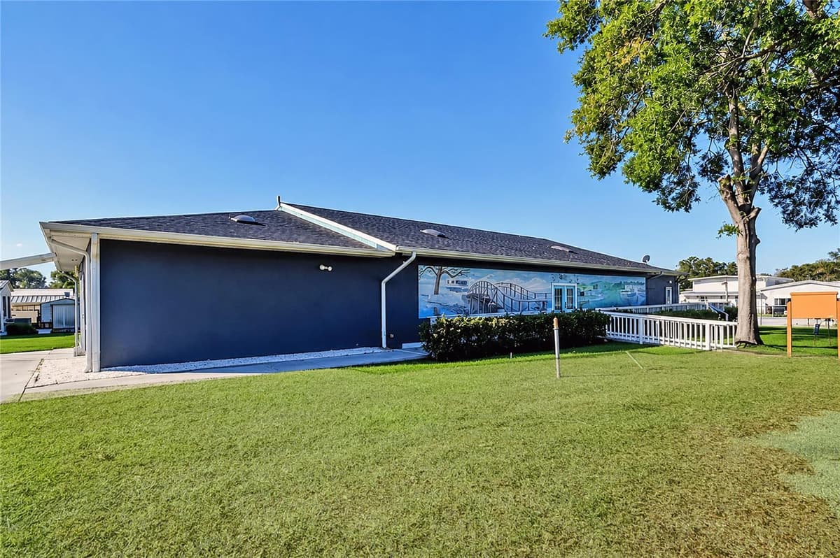 10151 HAMP DRIVE — photo 48 of 57