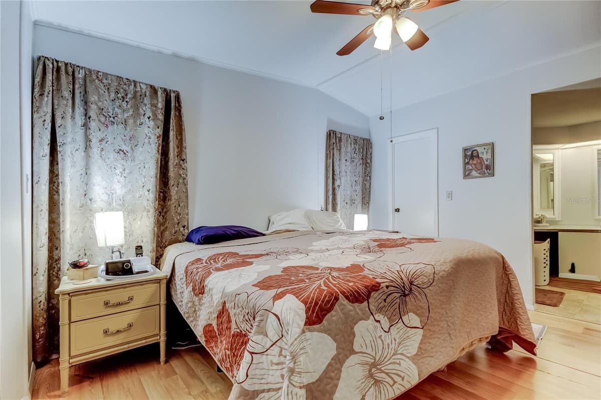 10151 HAMP DRIVE — photo 29 of 57