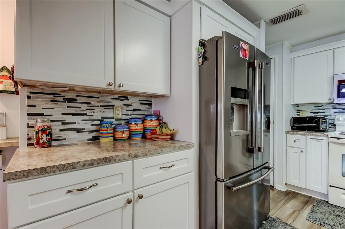 10151 HAMP DRIVE — photo 19 of 57