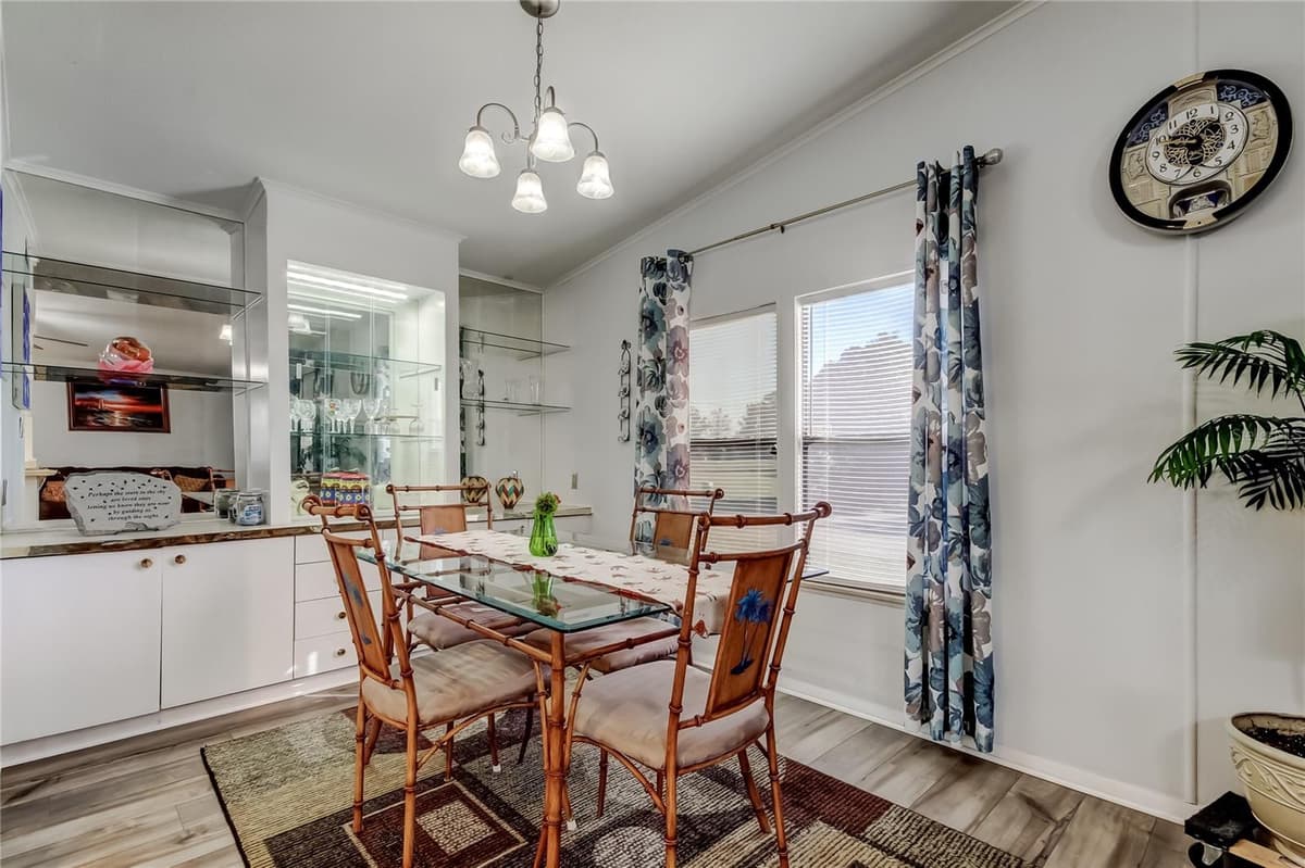 10151 HAMP DRIVE — photo 13 of 57
