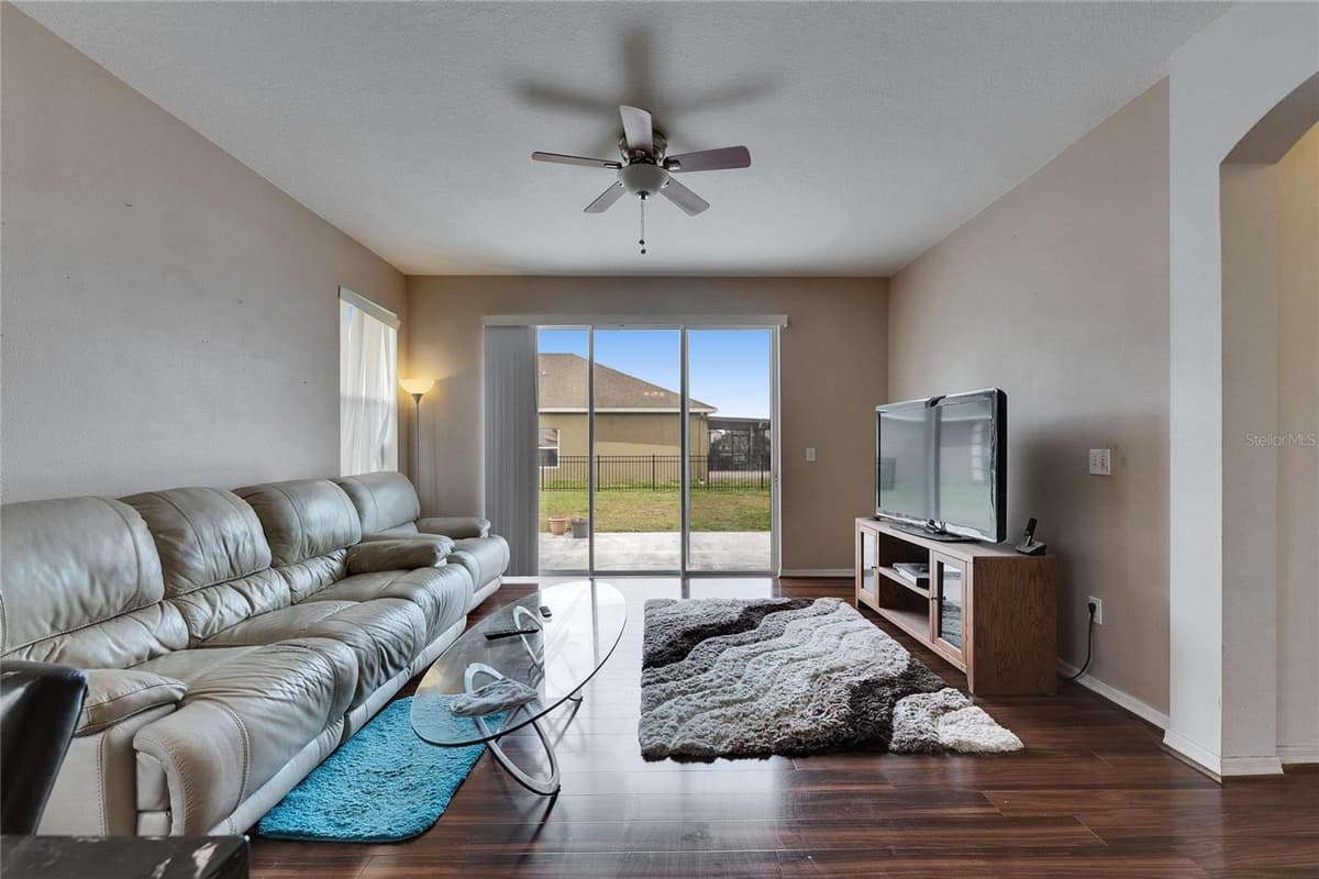10328 CELTIC ASH DRIVE — photo 13 of 41