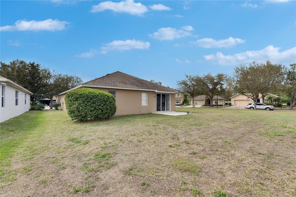 10328 CELTIC ASH DRIVE — photo 36 of 41