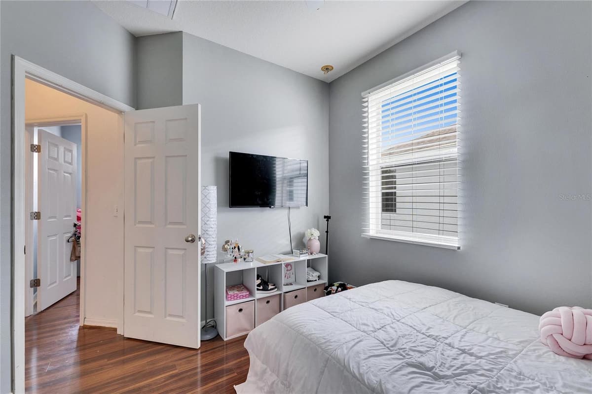 10328 CELTIC ASH DRIVE — photo 26 of 41