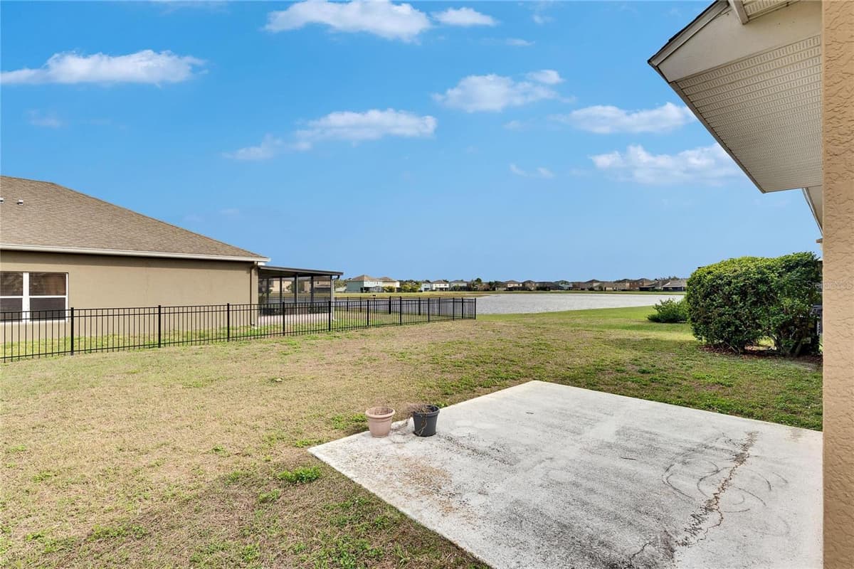 10328 CELTIC ASH DRIVE — photo 32 of 41