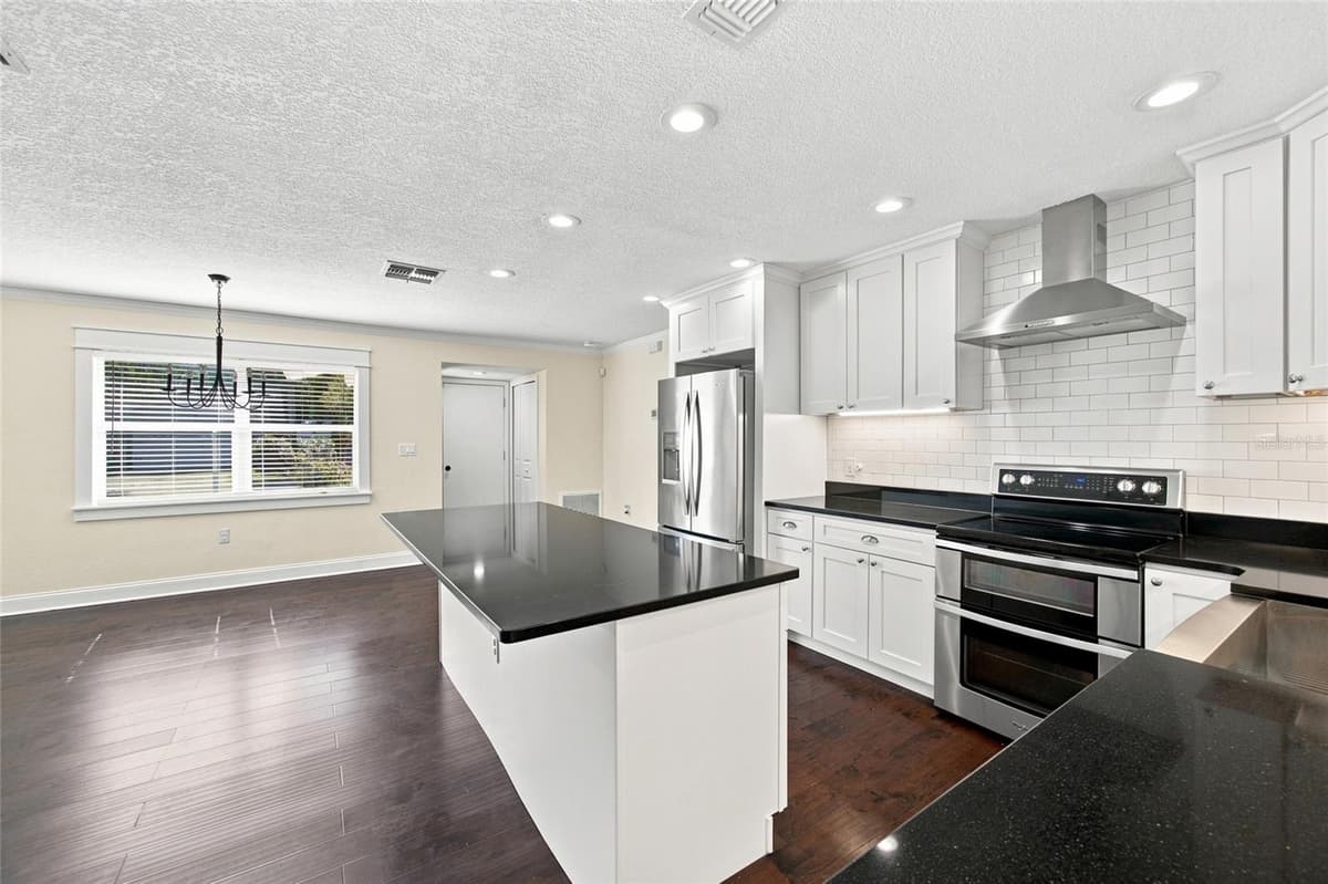 8327 JENNIFER LANE — photo 19 of 56