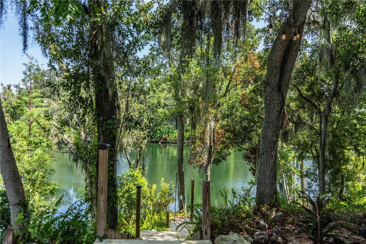 950 LAKE COVE TRAIL — photo 41 of 43