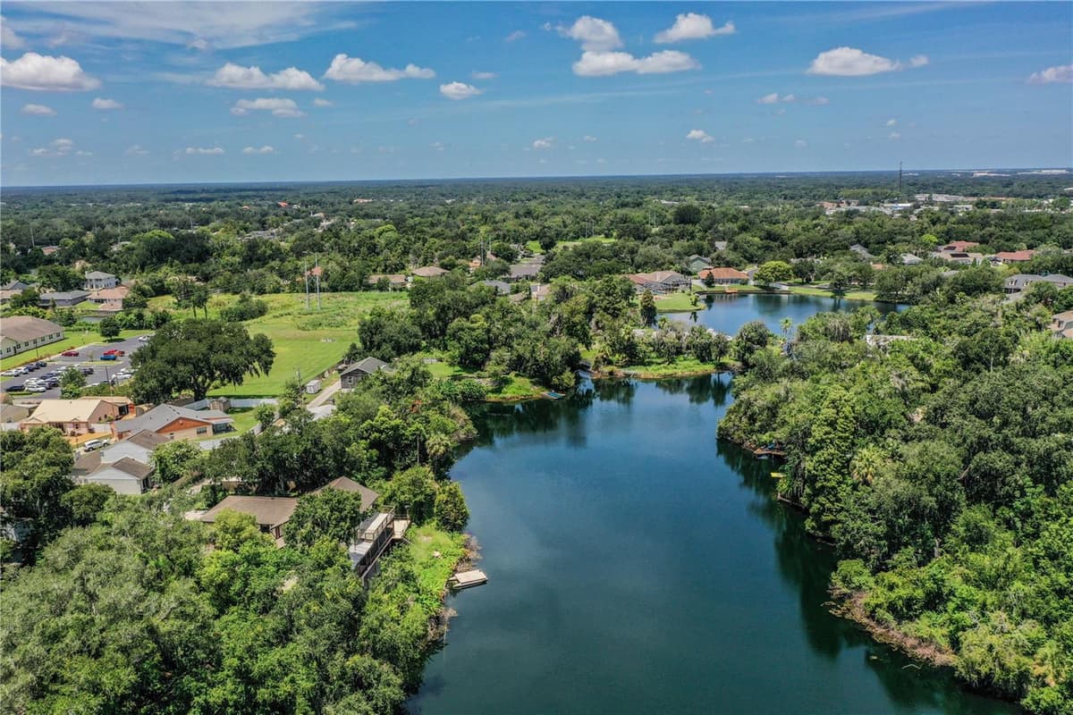 950 LAKE COVE TRAIL — photo 11 of 43