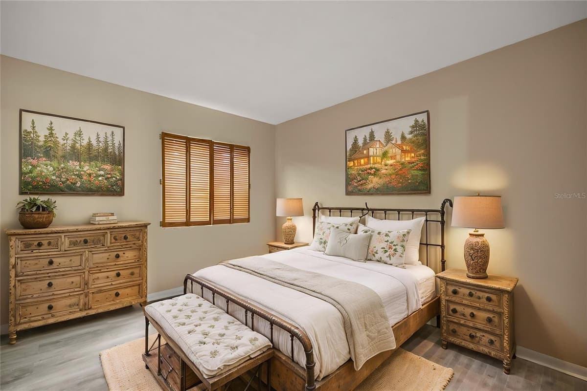568 FAIRWAYS CIRCLE — photo 7 of 55