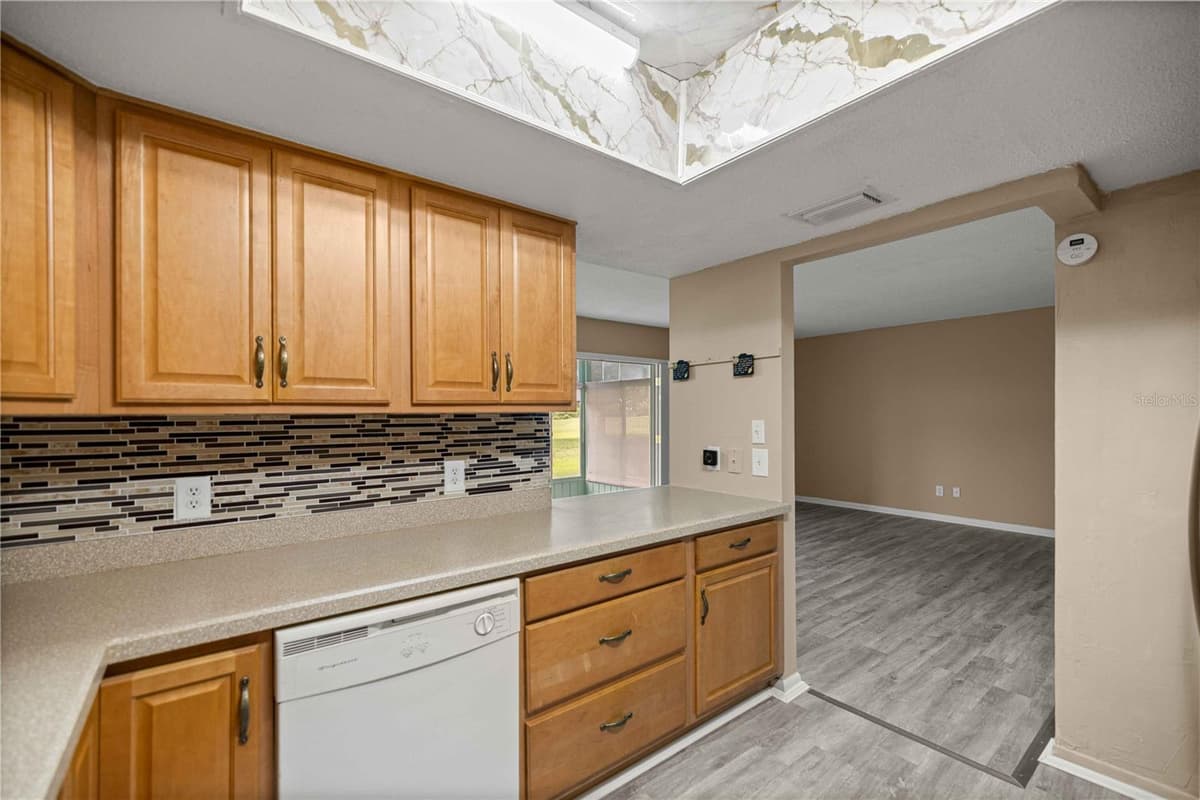 568 FAIRWAYS CIRCLE — photo 17 of 55