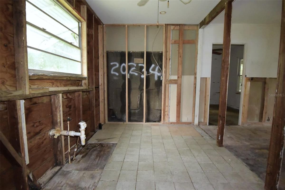 1422 HUMPHREY STREET — photo 13 of 23
