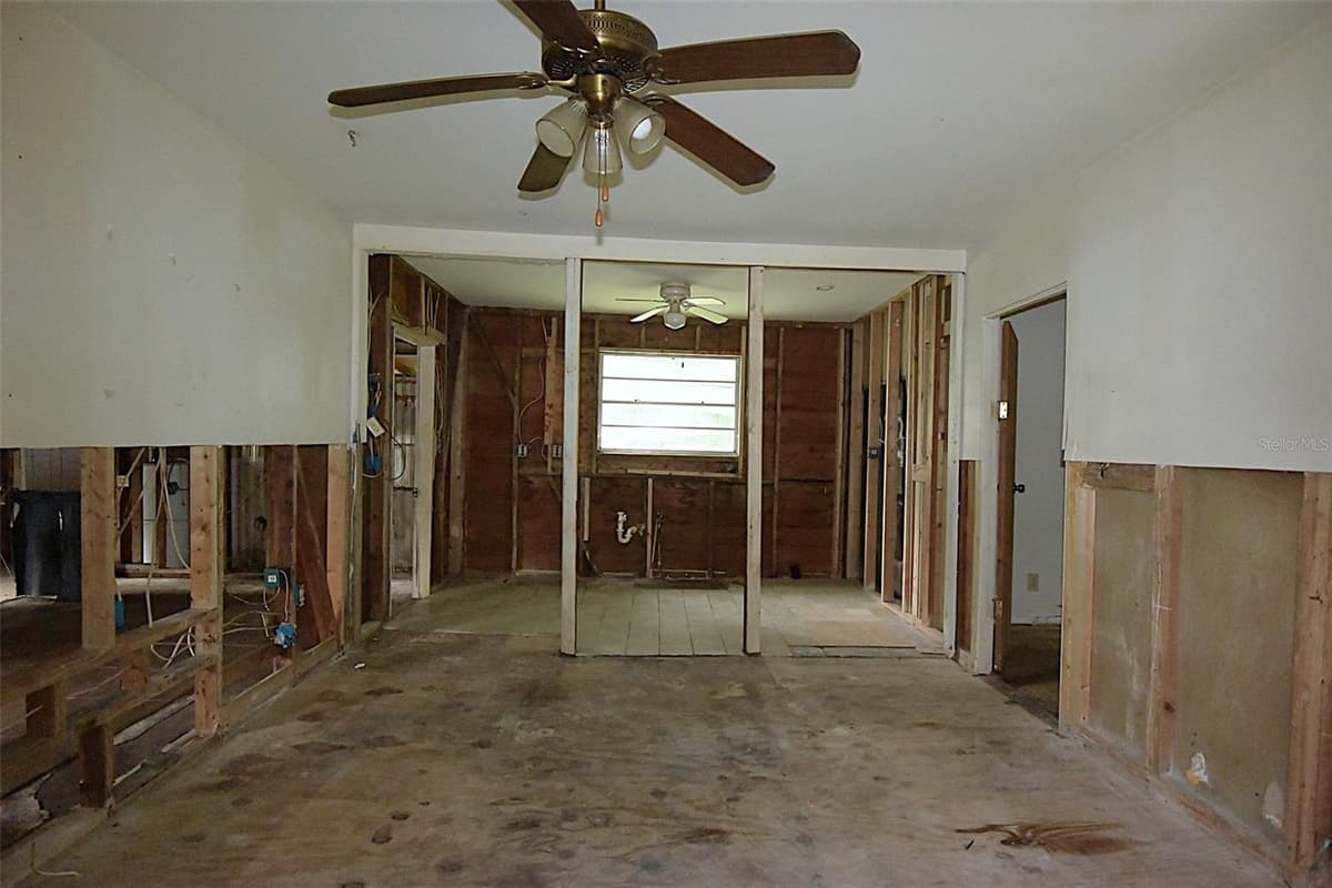 1422 HUMPHREY STREET — photo 10 of 23