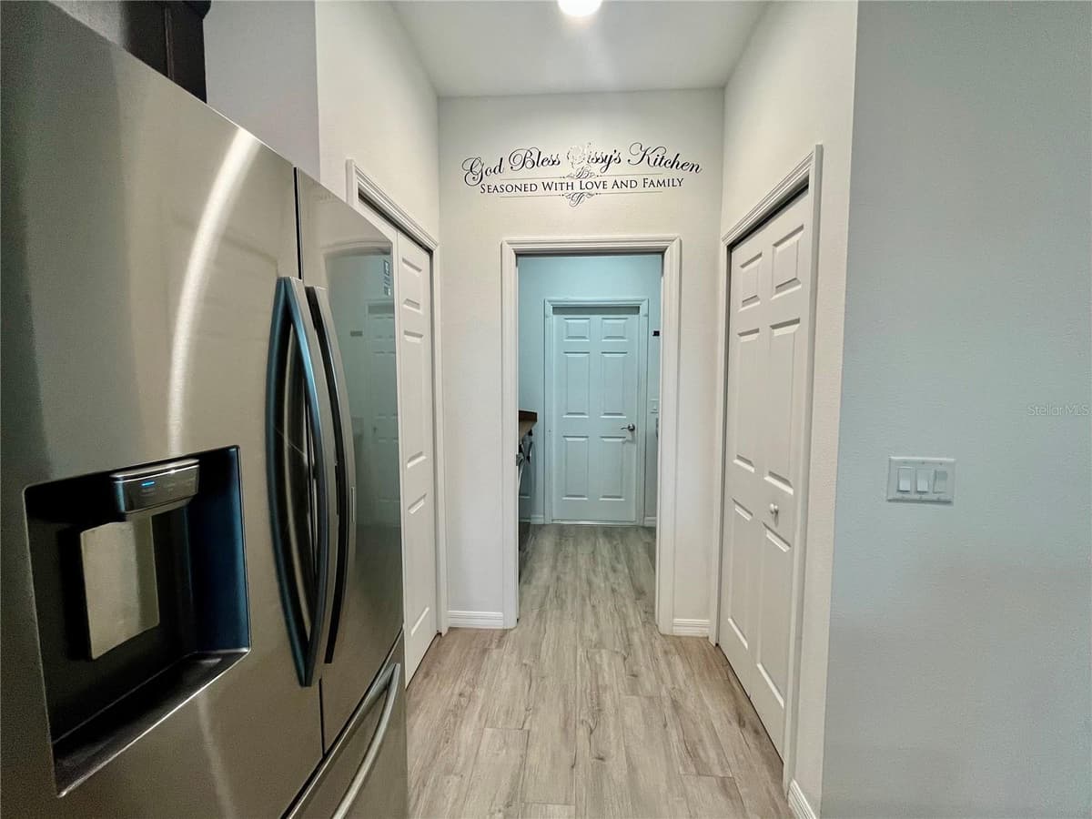 13554 MARILYN COURT — photo 13 of 50
