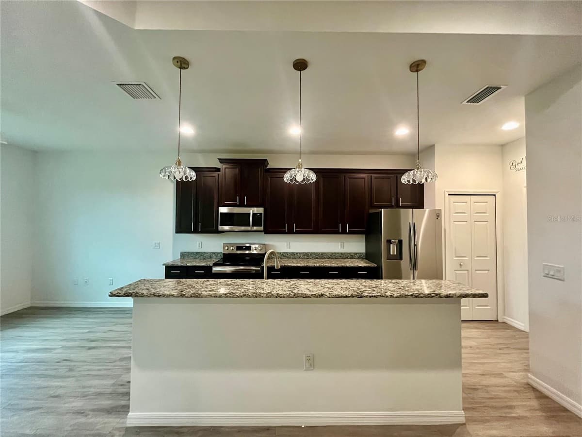 13554 MARILYN COURT — photo 8 of 50