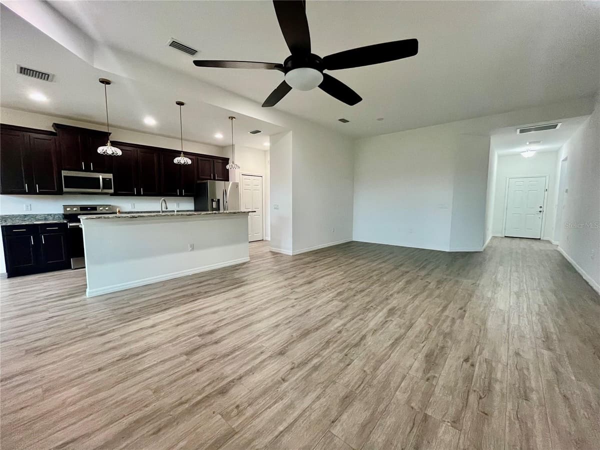 13554 MARILYN COURT — photo 5 of 50