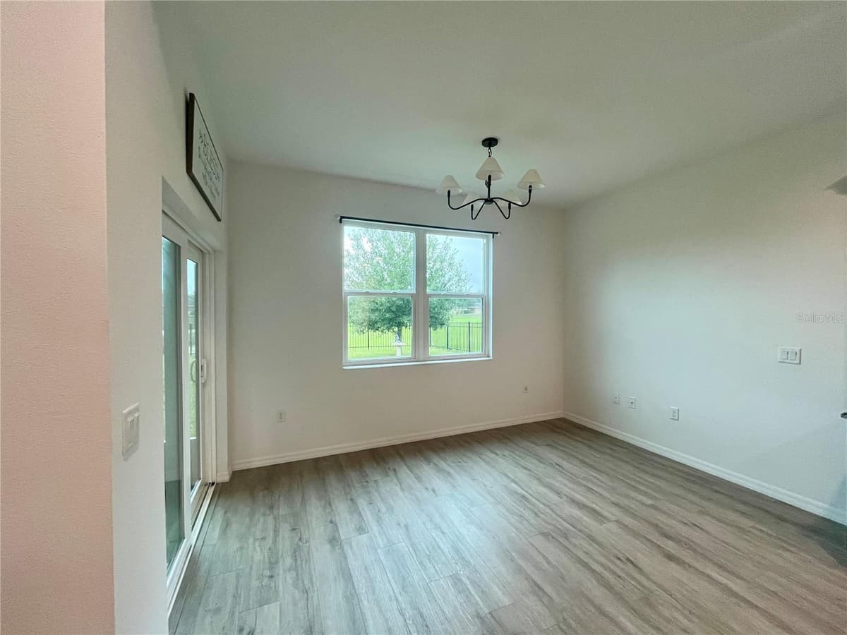 13554 MARILYN COURT — photo 16 of 50