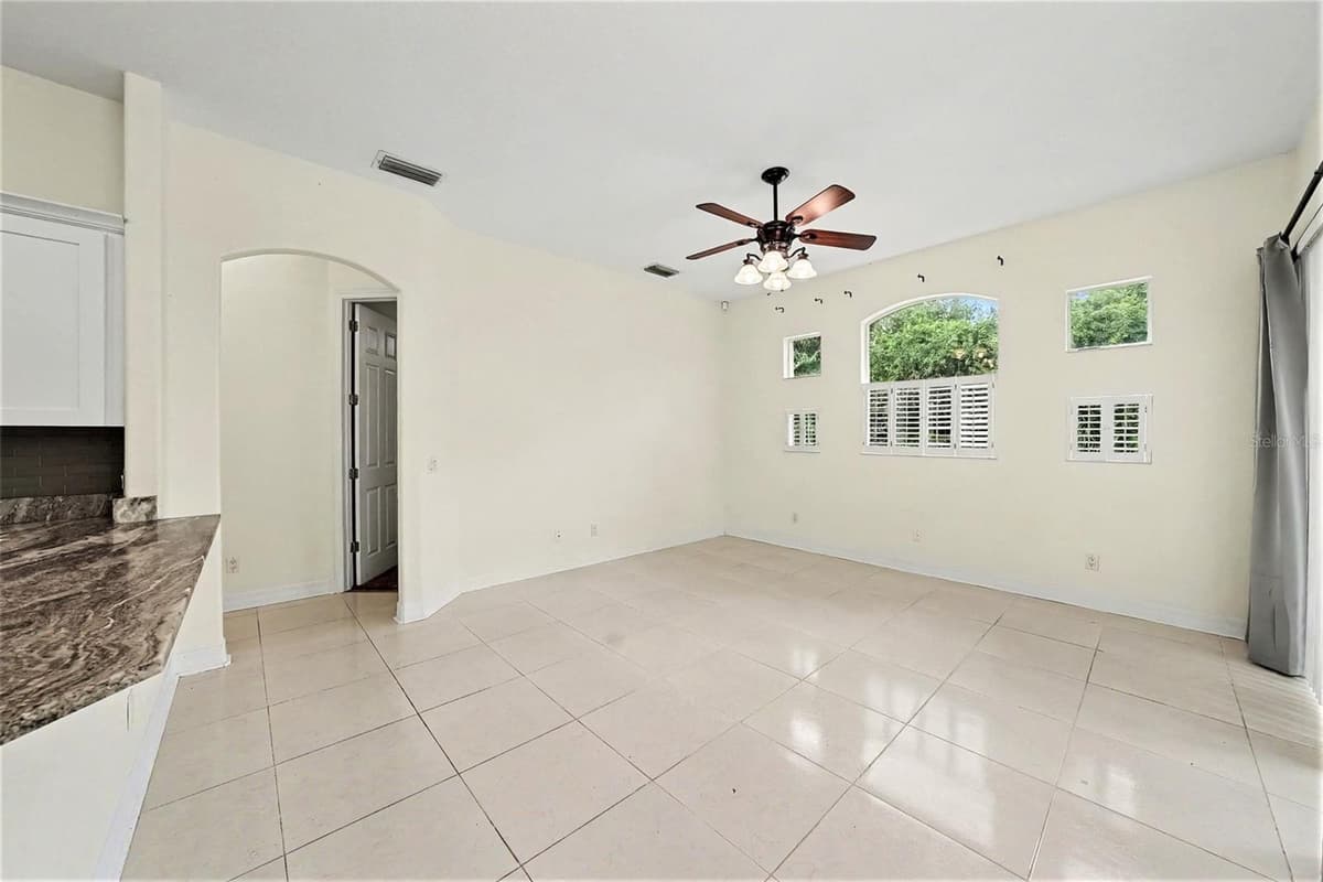 12516 LEATHERLEAF DRIVE — photo 12 of 31
