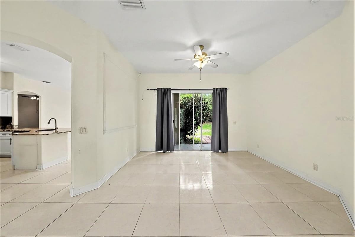 12516 LEATHERLEAF DRIVE — photo 13 of 31