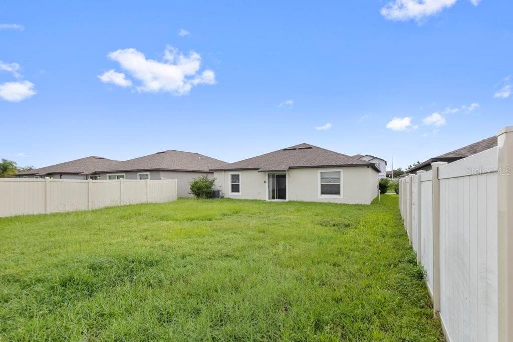 11207 SAGE CANYON DRIVE — photo 18 of 33
