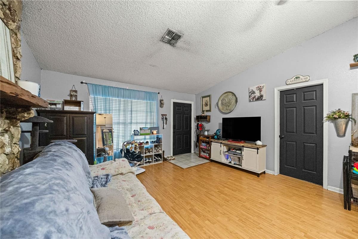 3301 23RD AVENUE — photo 5 of 26