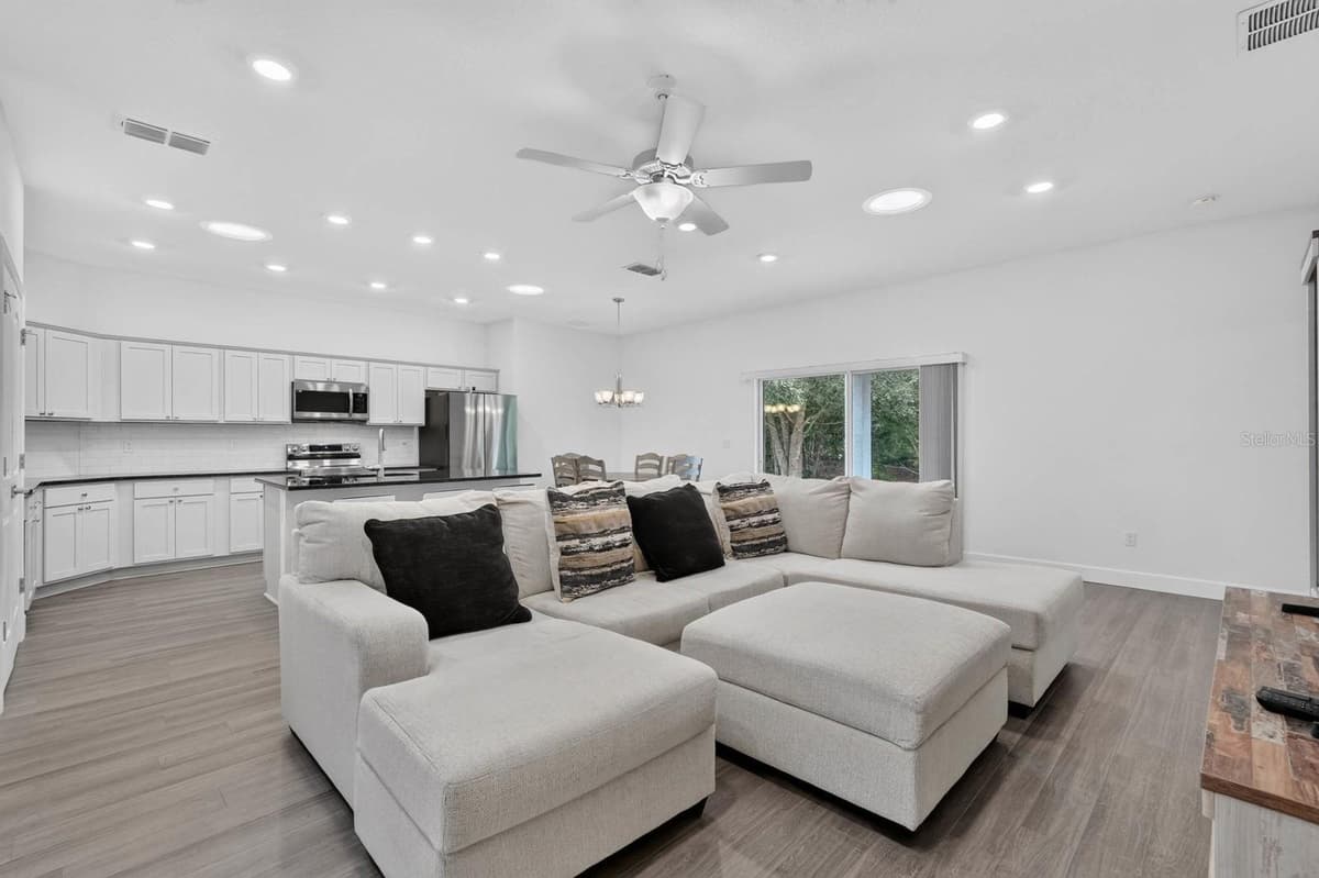 23 BUD FIELD DRIVE — photo 11 of 59