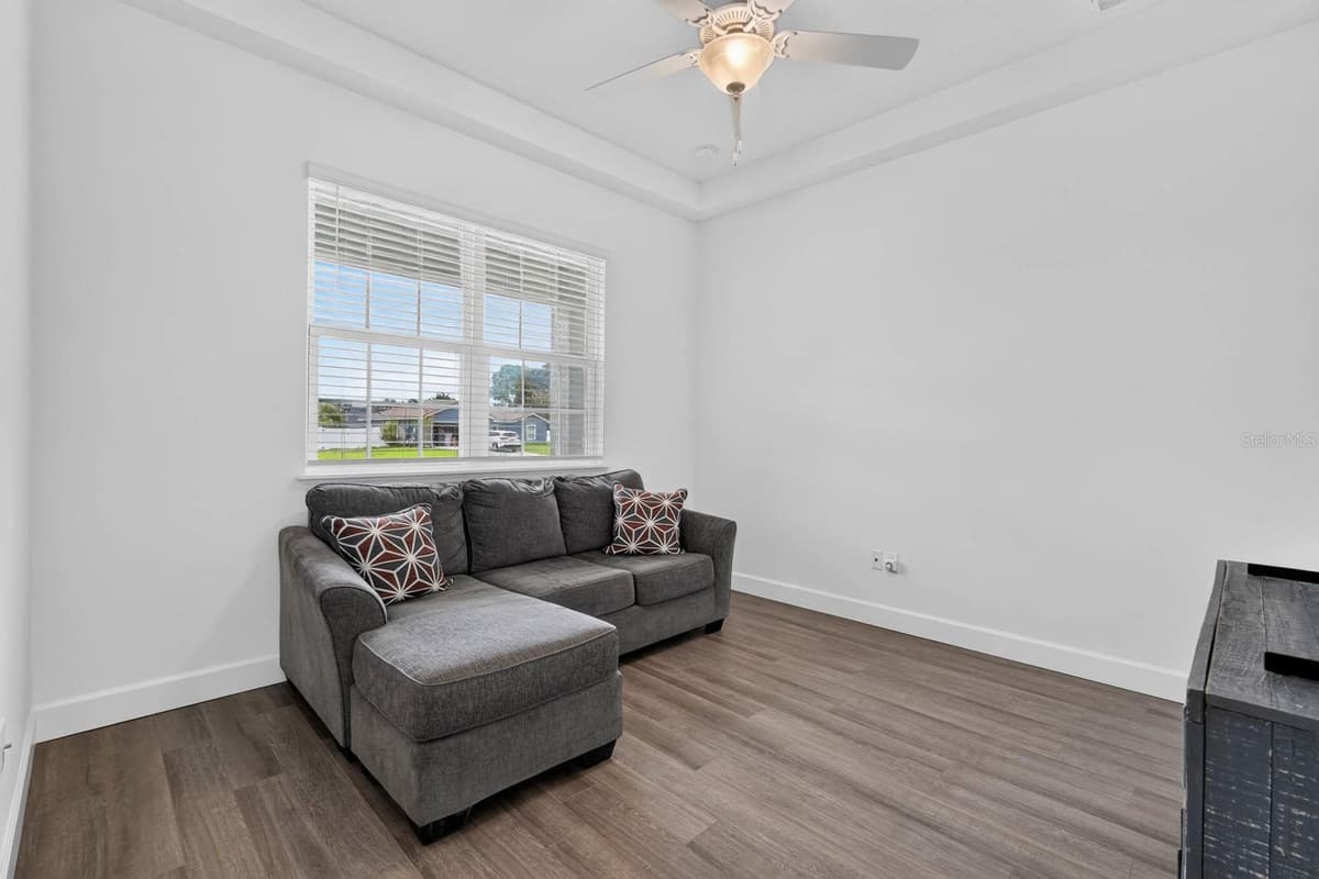 23 BUD FIELD DRIVE — photo 15 of 59