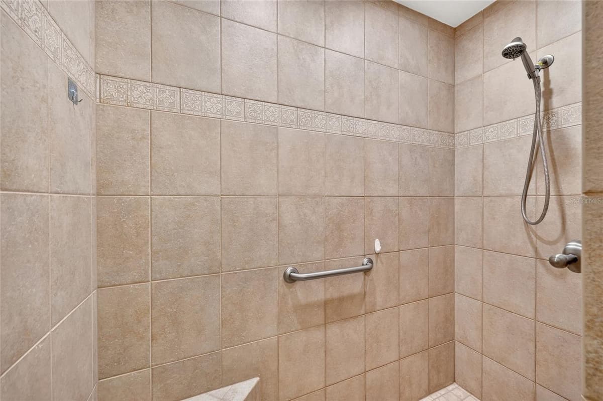 1613 PENNECAMP DRIVE — photo 34 of 63