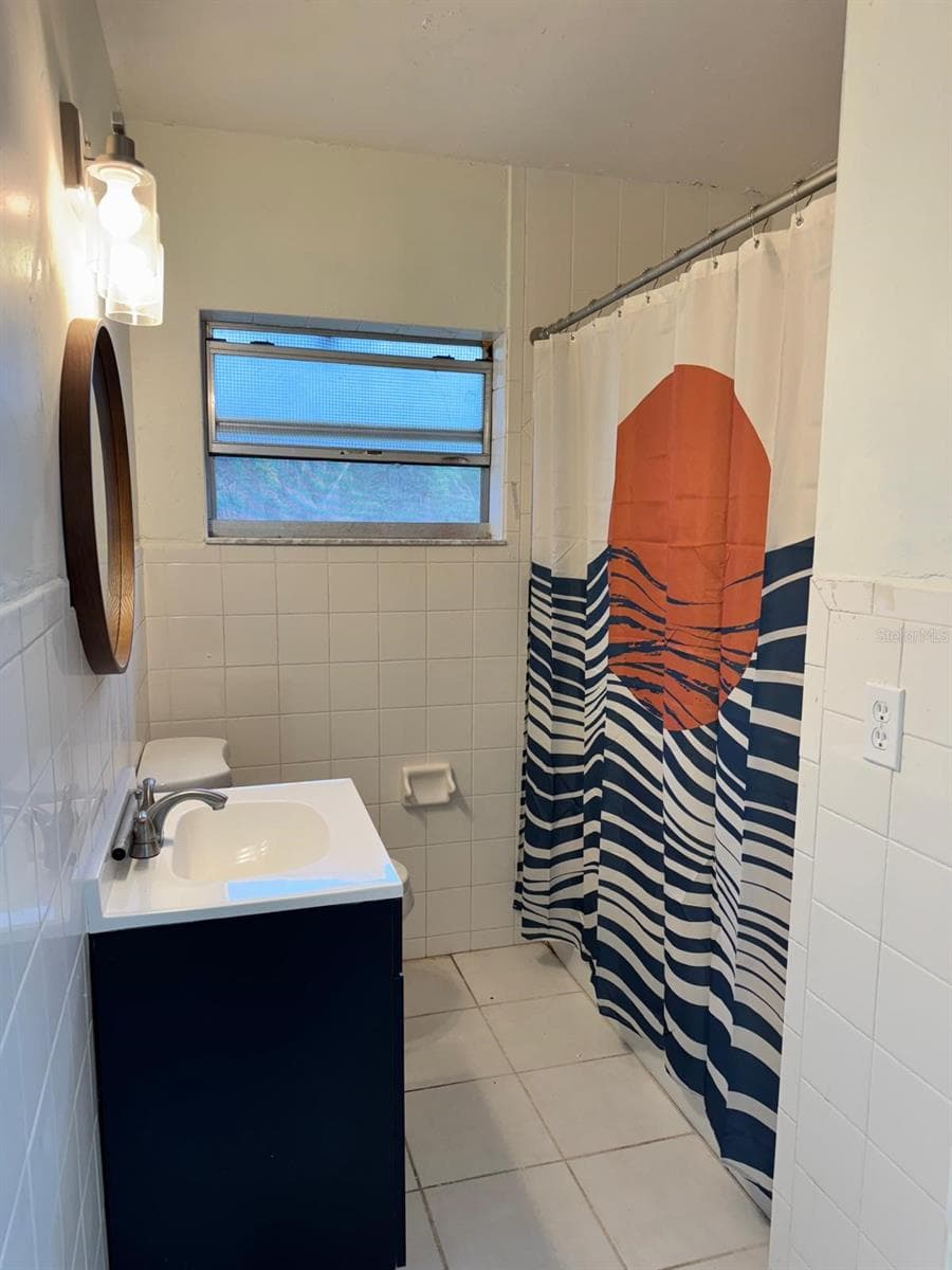 517 MOROCCO AVENUE — photo 2 of 13